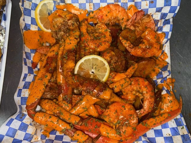 1lb Shrimp Boil.